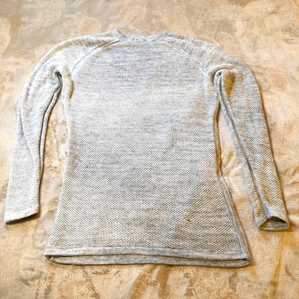 H&M gray flecked seamed long sweater FLAW small hole in front Size M